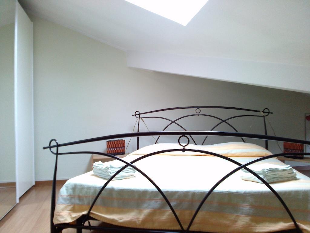 Mansarda Raggio Di Sole Bed and Breakfast Verona Værelse billede